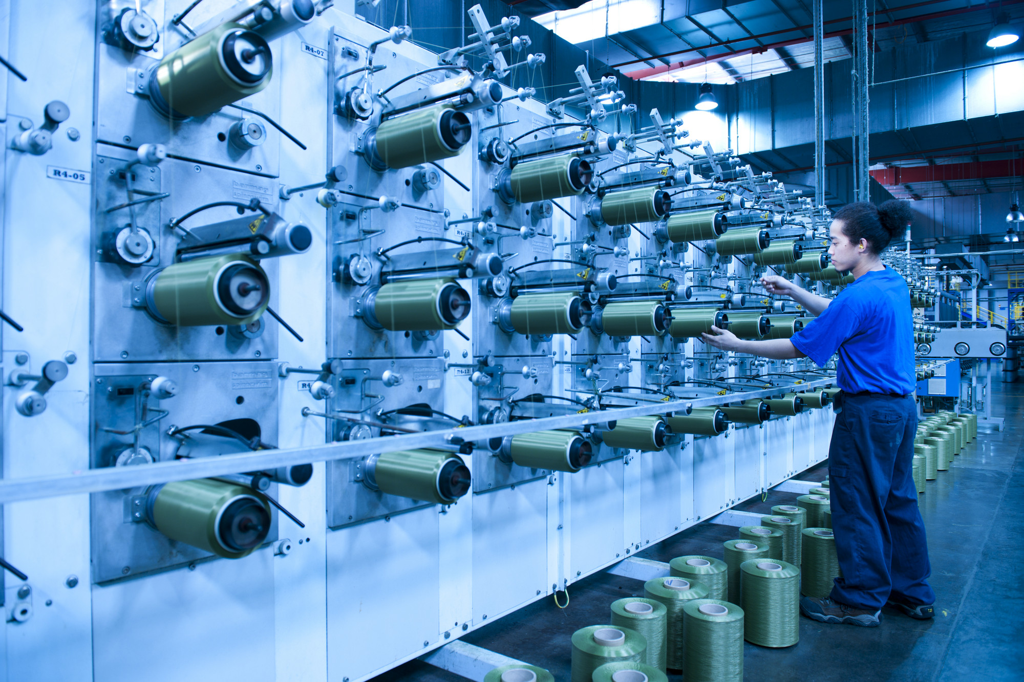 Dubai factory facility yarn gras turfblades